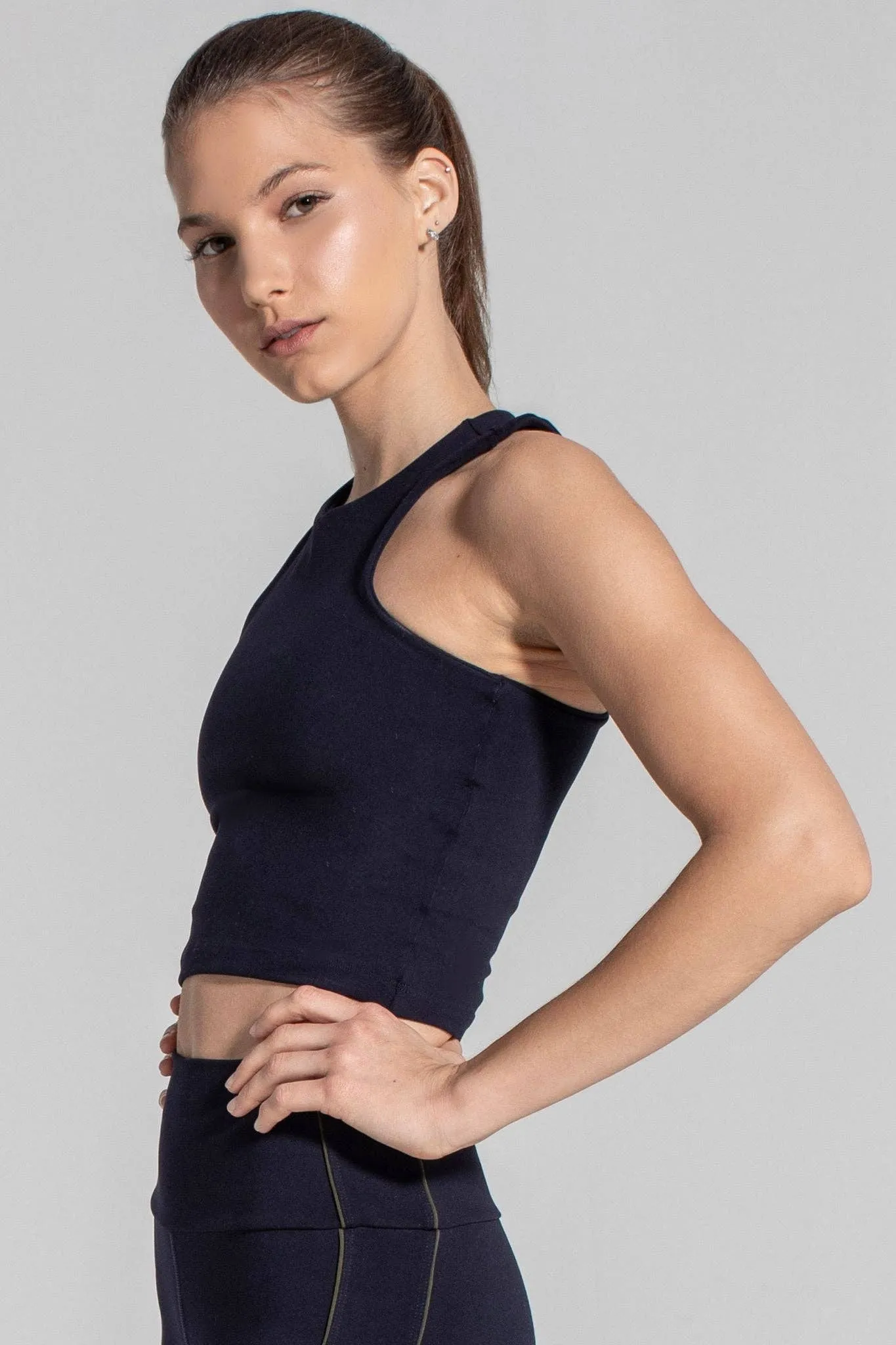 925 Fit Women's Crop Up Cropped Sports Bra Top - Black