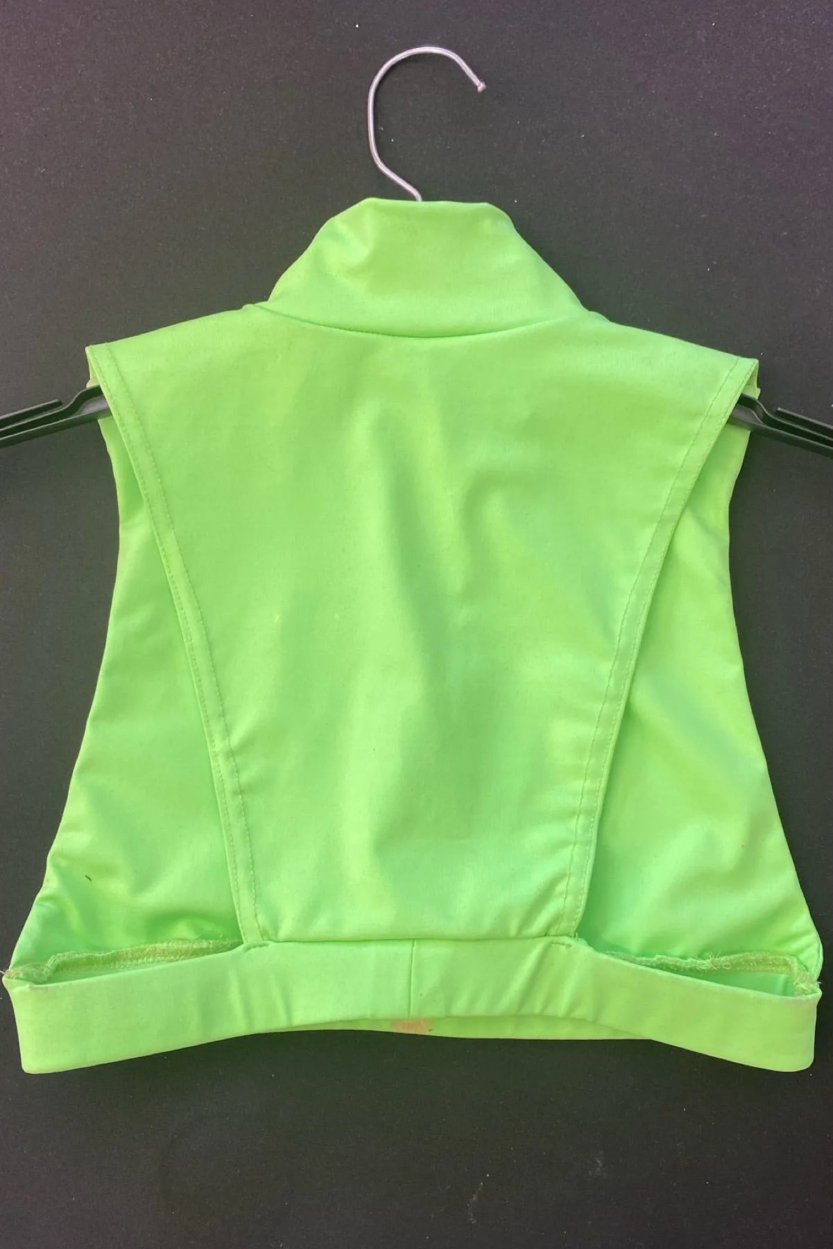 AR 2094 - ZIPPER APRON CROP TOP