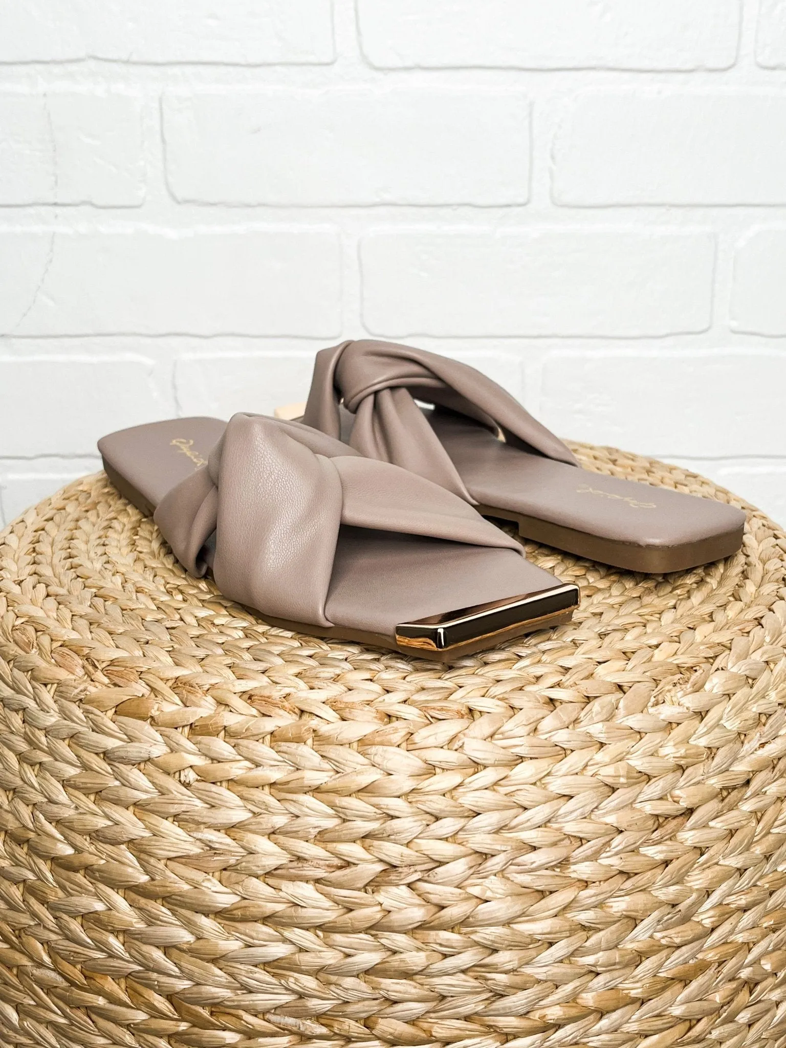 Aster ruched cross sandal birch