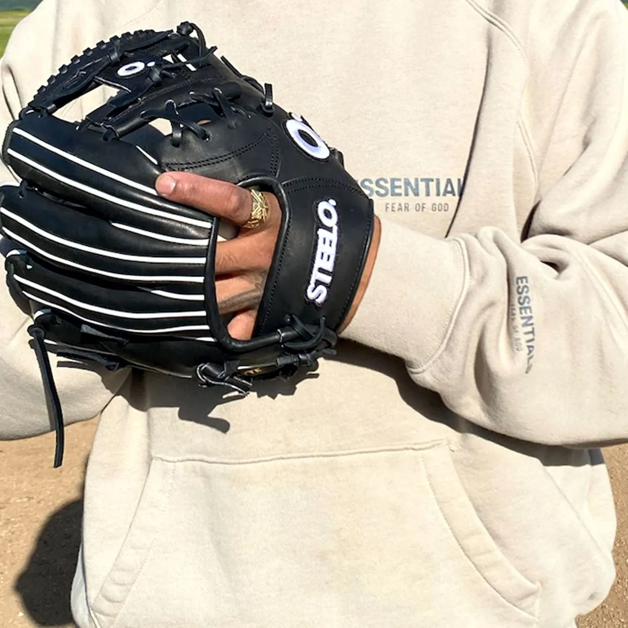 Black 'Hype 1' PRO HYDE™ Series Outfielder's Glove - 12.75 Inch RHT