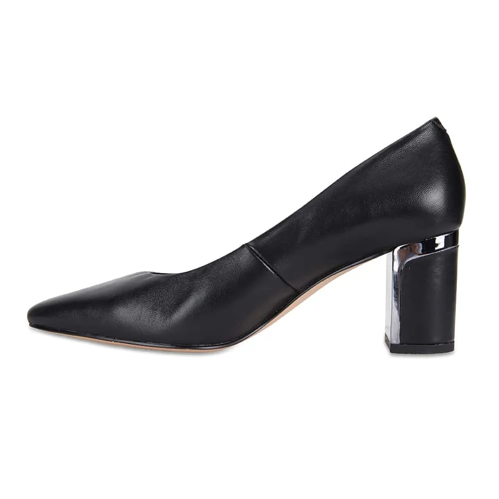 Bonnie Heel in Black Leather