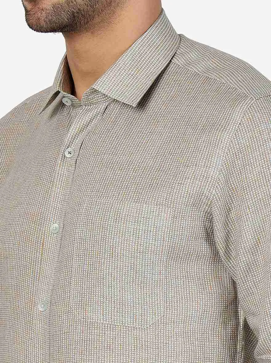 Brown Solid Regular Fit Formal Shirt | JadeBlue
