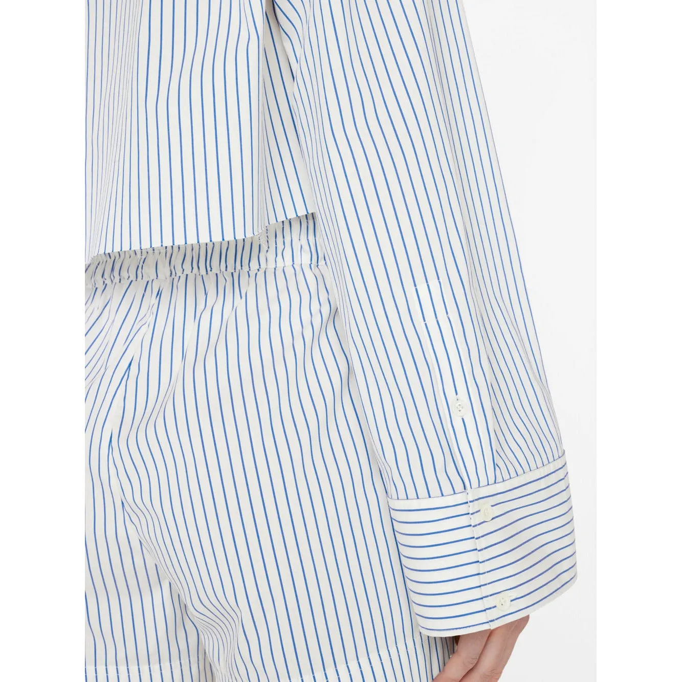 CROPPED WIDE SLEEVE SHIRT