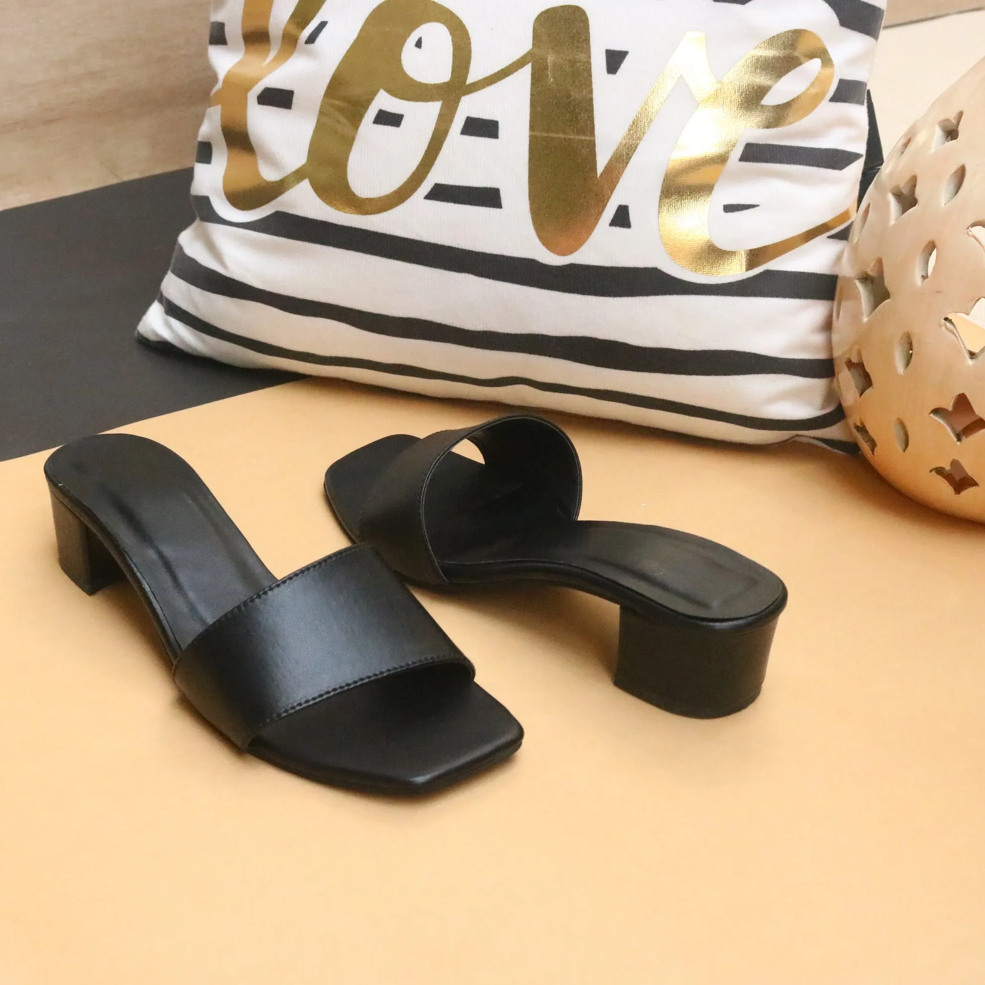 Curvy T-Shaped Slide