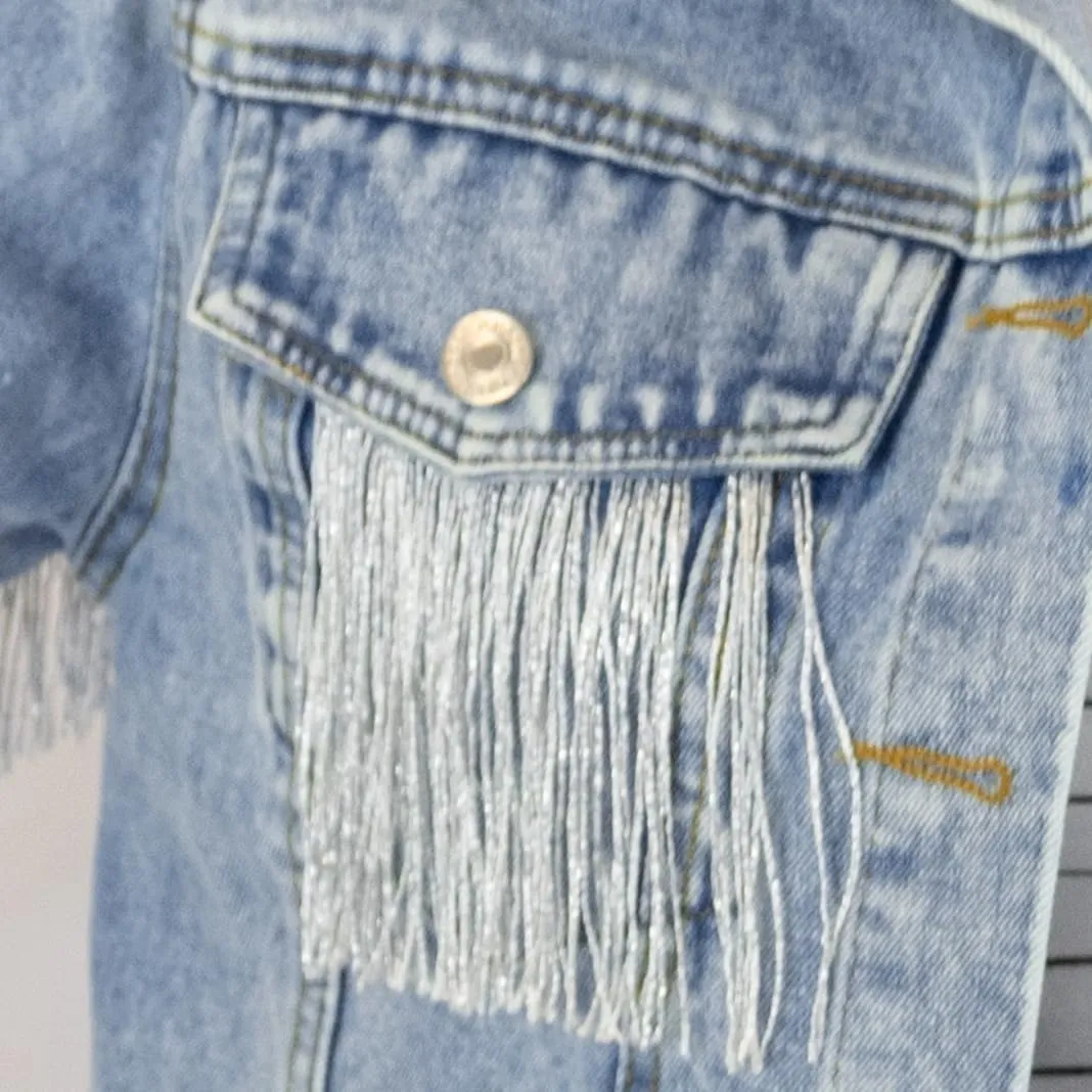 Elegant Fringe Cropped Denim Jacket for Women  Modern Cropped Silhouette & Comfortable Distressed Fabric