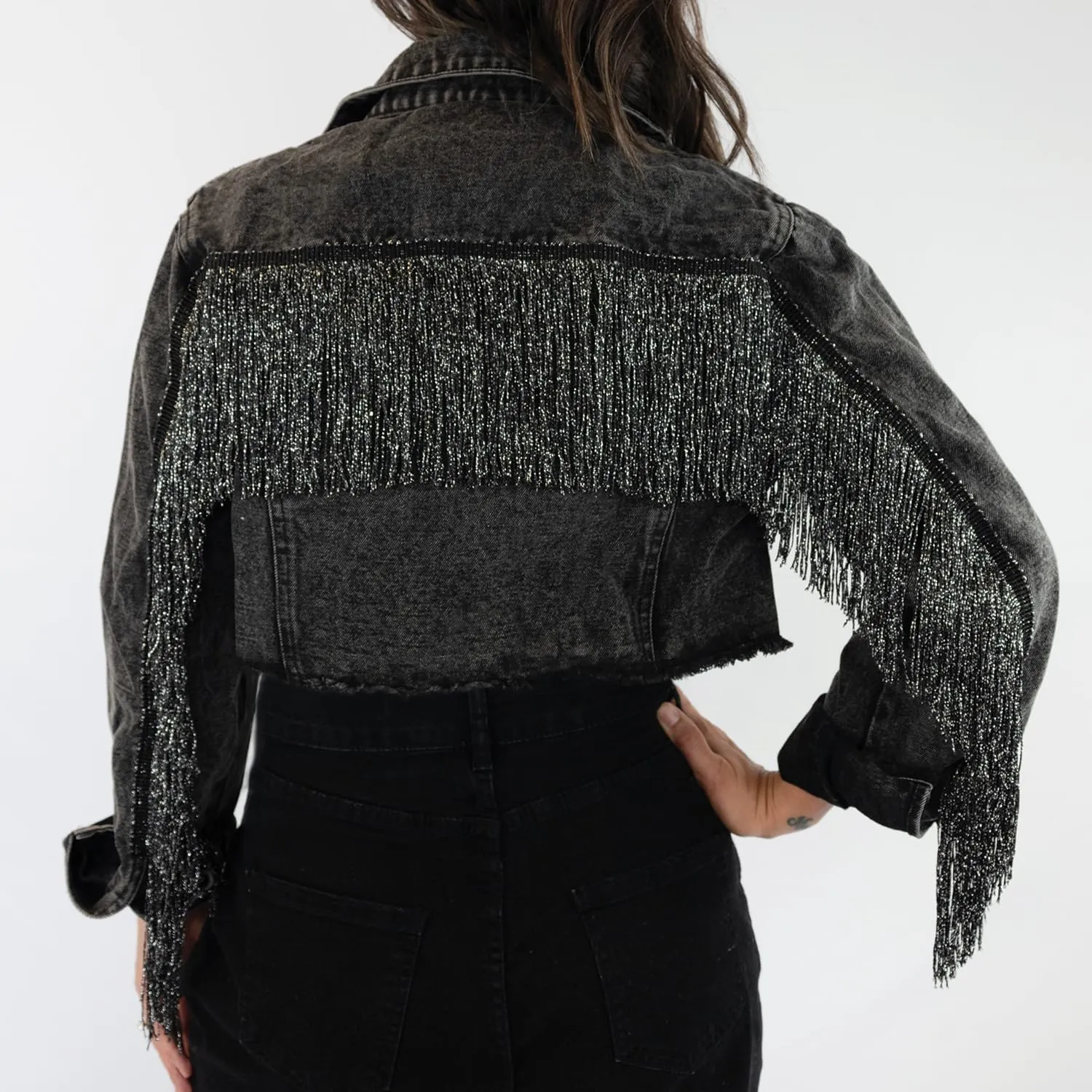 Elegant Fringe Cropped Denim Jacket for Women  Modern Cropped Silhouette & Comfortable Distressed Fabric