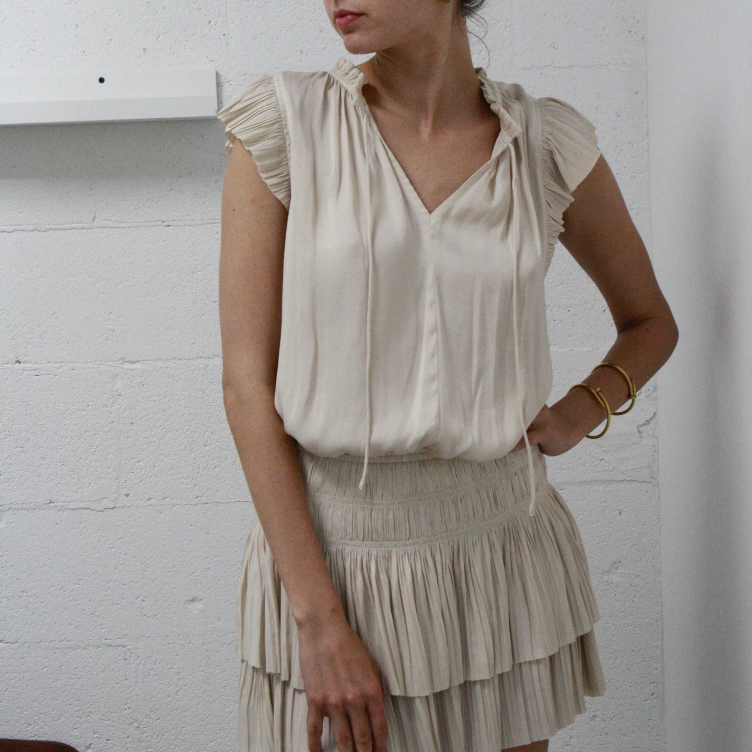 Haya Pleated Skirt & Slv Neck Tie Midi Dress