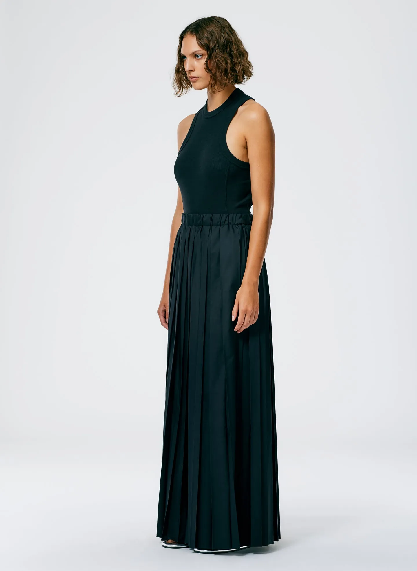 Italian Sporty Nylon Pleated Pull On Maxi Skirt