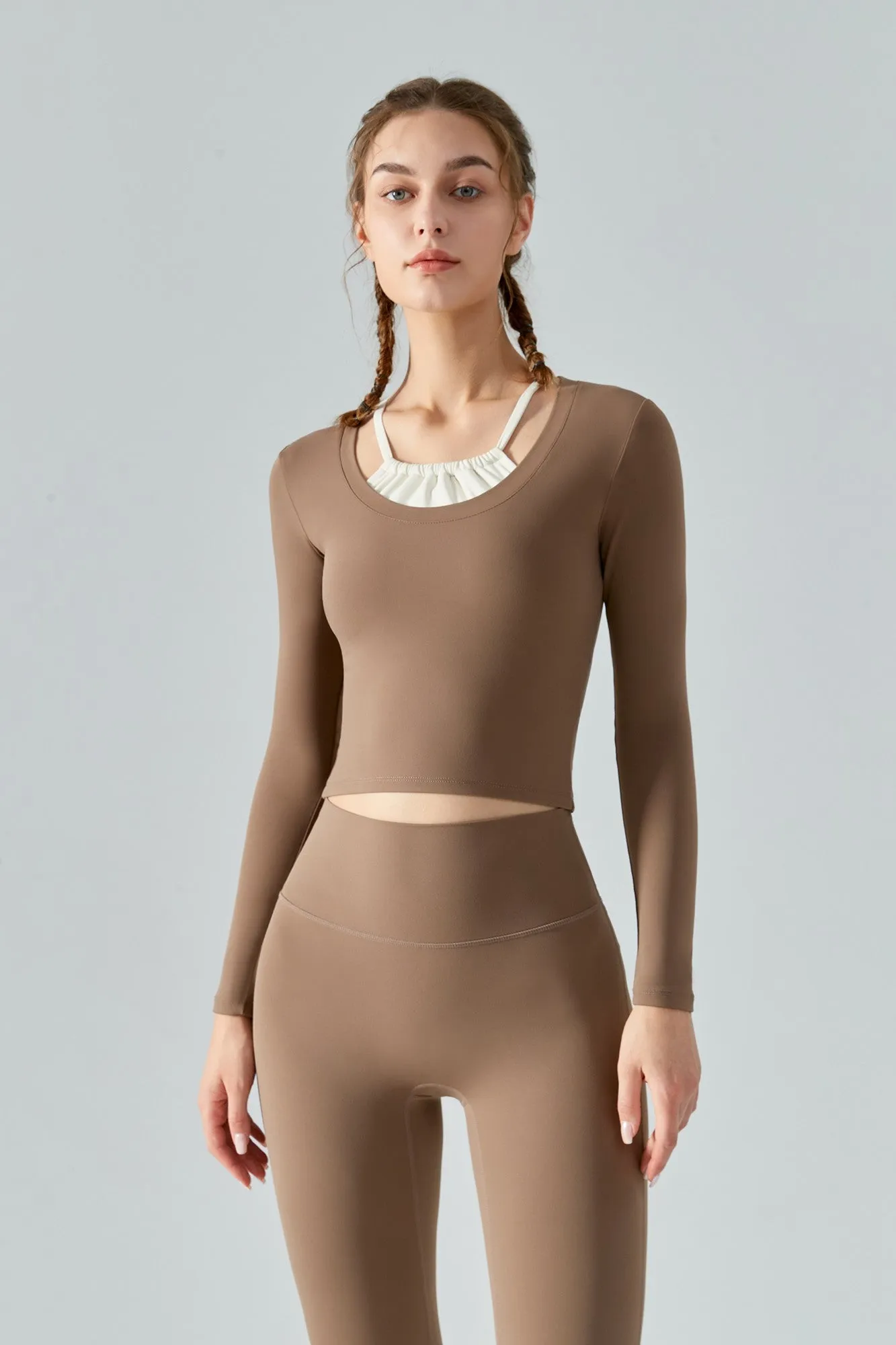 Seamless Scoop Neckline Long Sleeve Crop Top