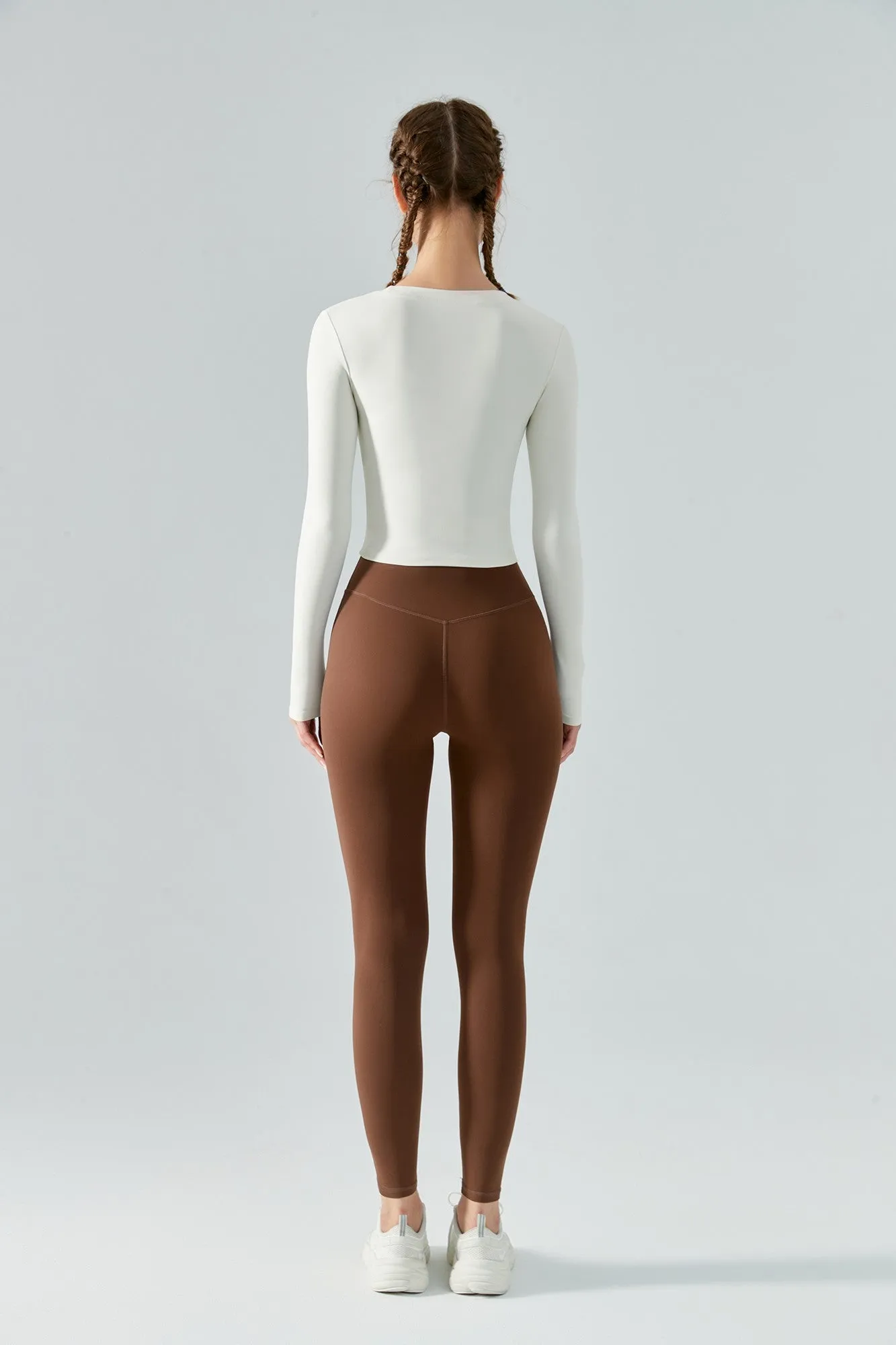 Seamless Scoop Neckline Long Sleeve Crop Top