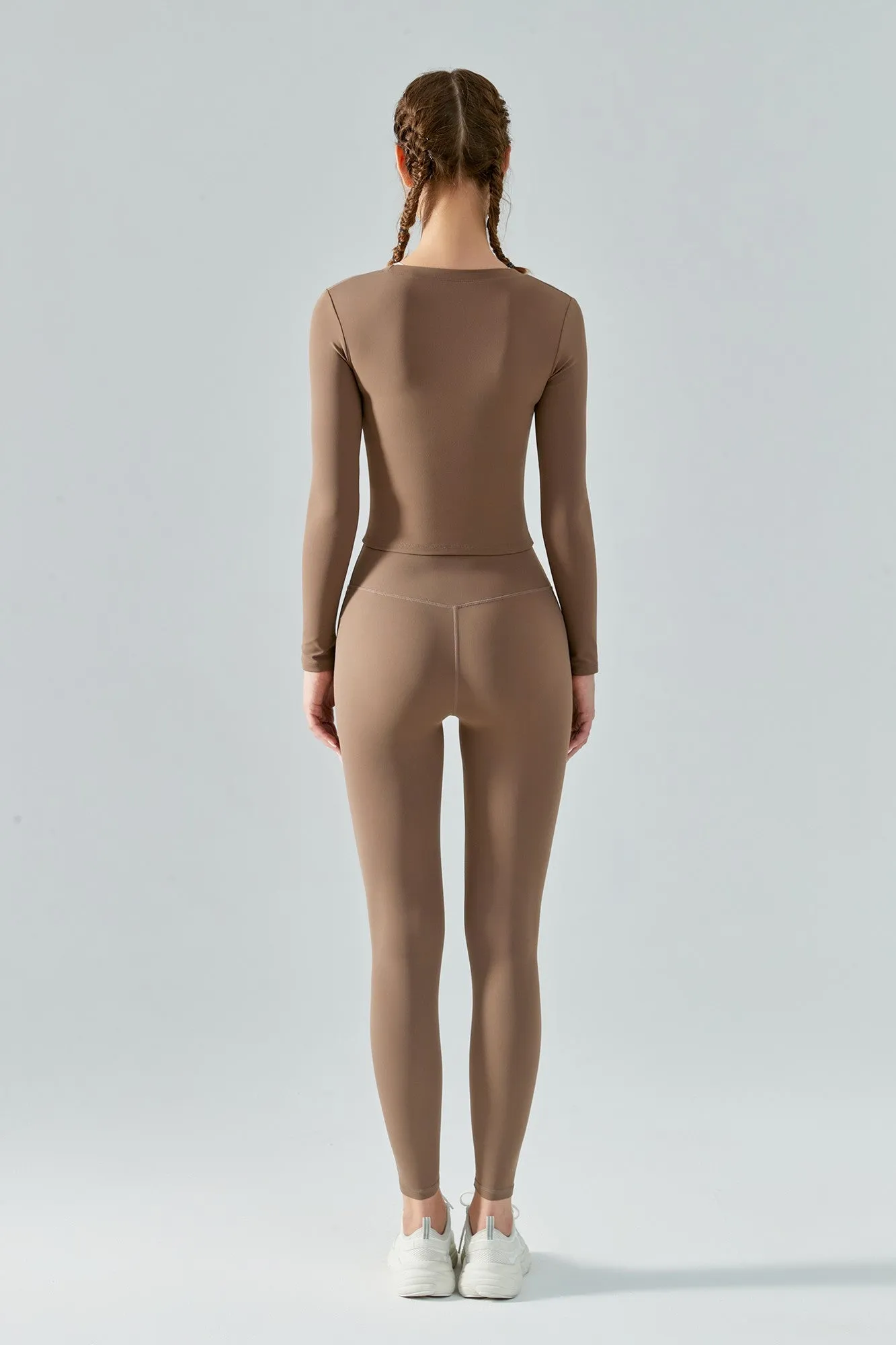 Seamless Scoop Neckline Long Sleeve Crop Top