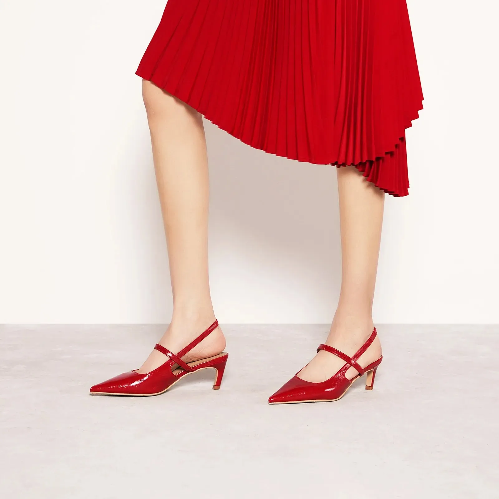 Sleek Pointed Toe Straps Slingback Pumps