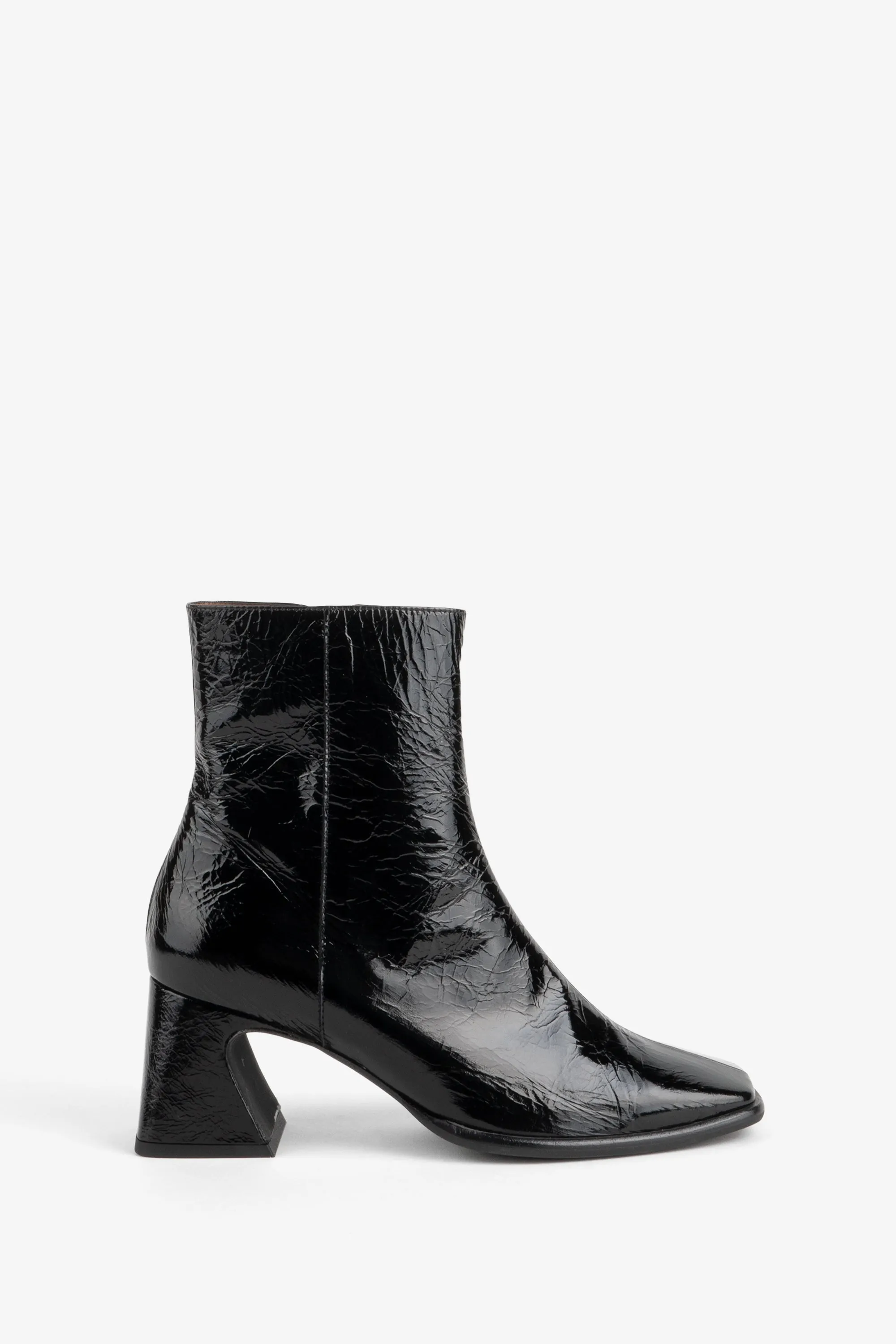 TAFFY PATENT LEATHER HEELED BOOT