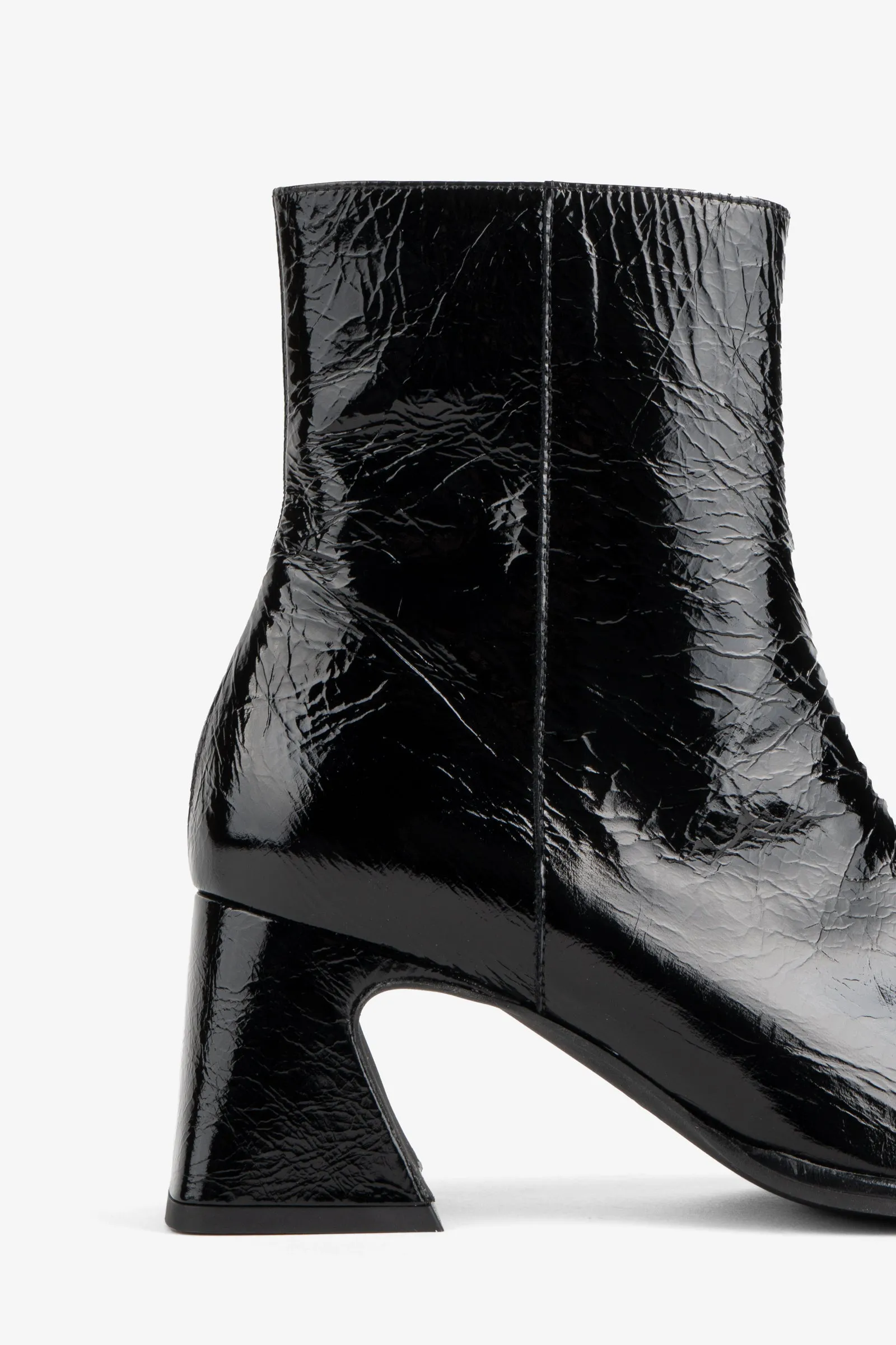 TAFFY PATENT LEATHER HEELED BOOT