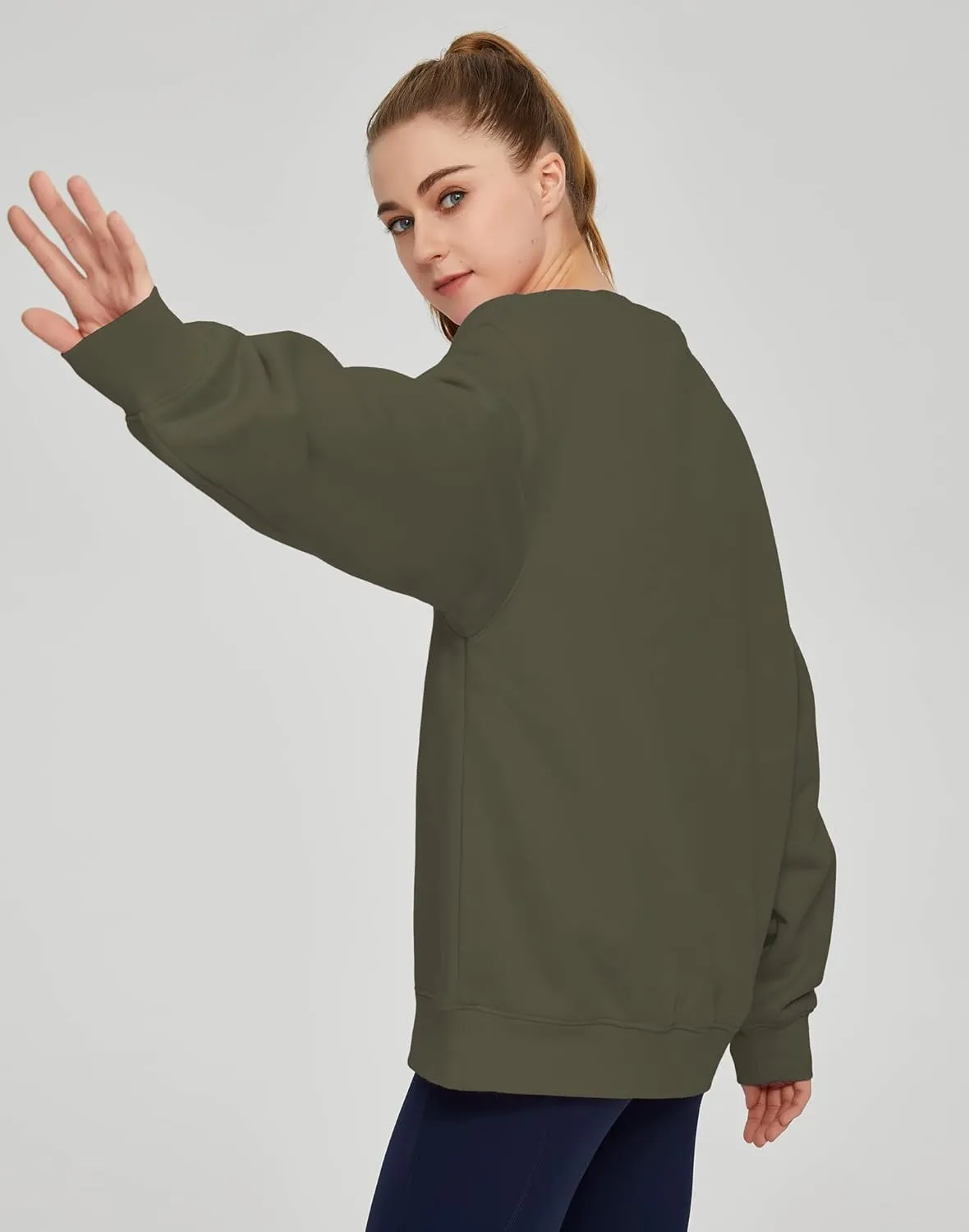 THE GYM PEOPLE Womens' Fleece Crewneck Loose fit Soft Oversized Pullover Sweatshirt