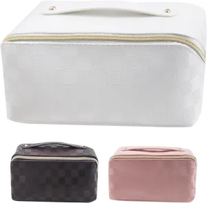 The new parallel makeup bag is very convenient for women to use, using good fabrics. each travel makeup bag can be easily stored. I chose the lay flat makeup bag. (white)