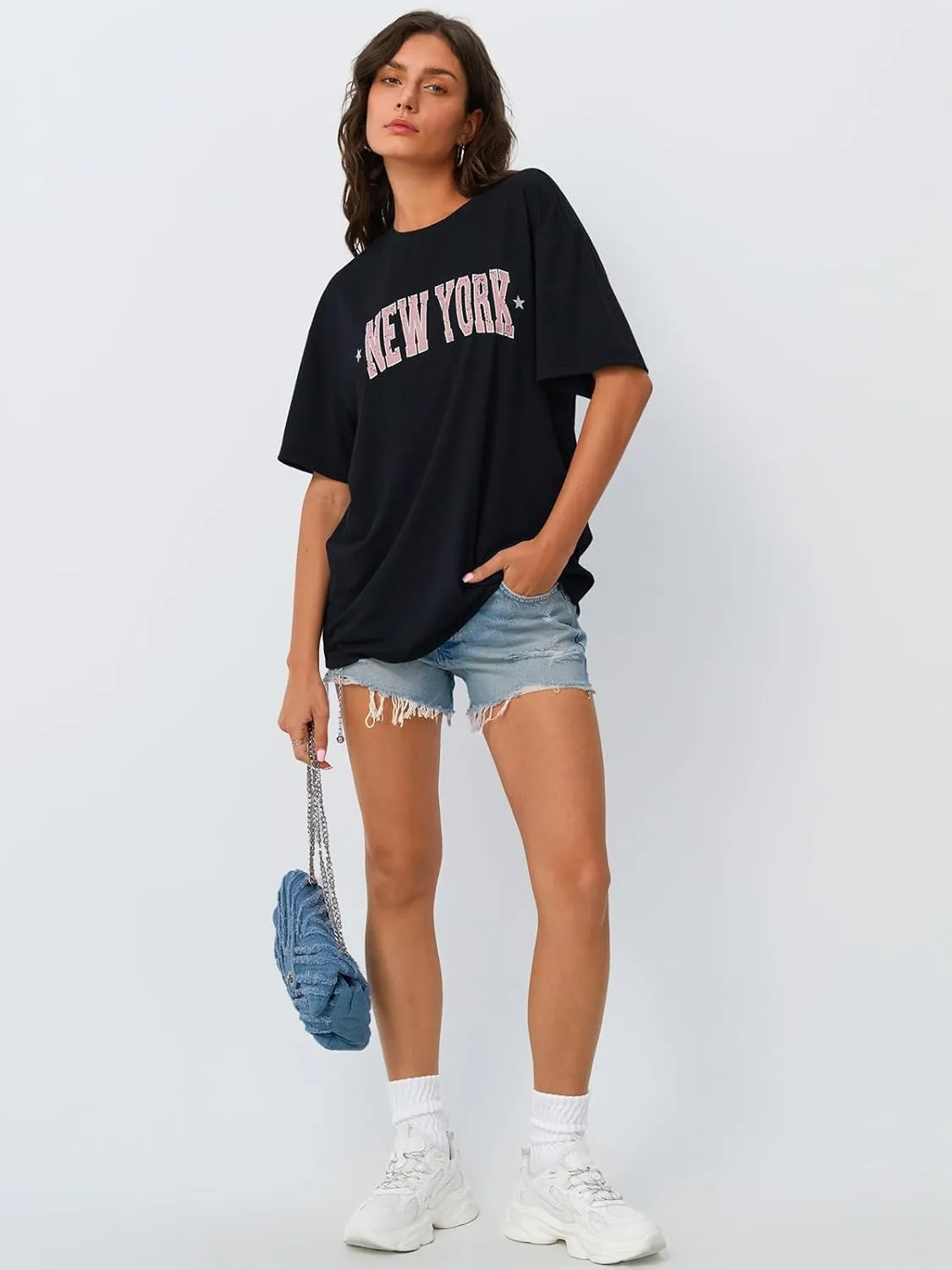 Trendy Queen Womens Graphic Tees Oversized Casual Tops Short Sleeve Loose Fit T Shirts Going Out Cute Summer Tops 2025