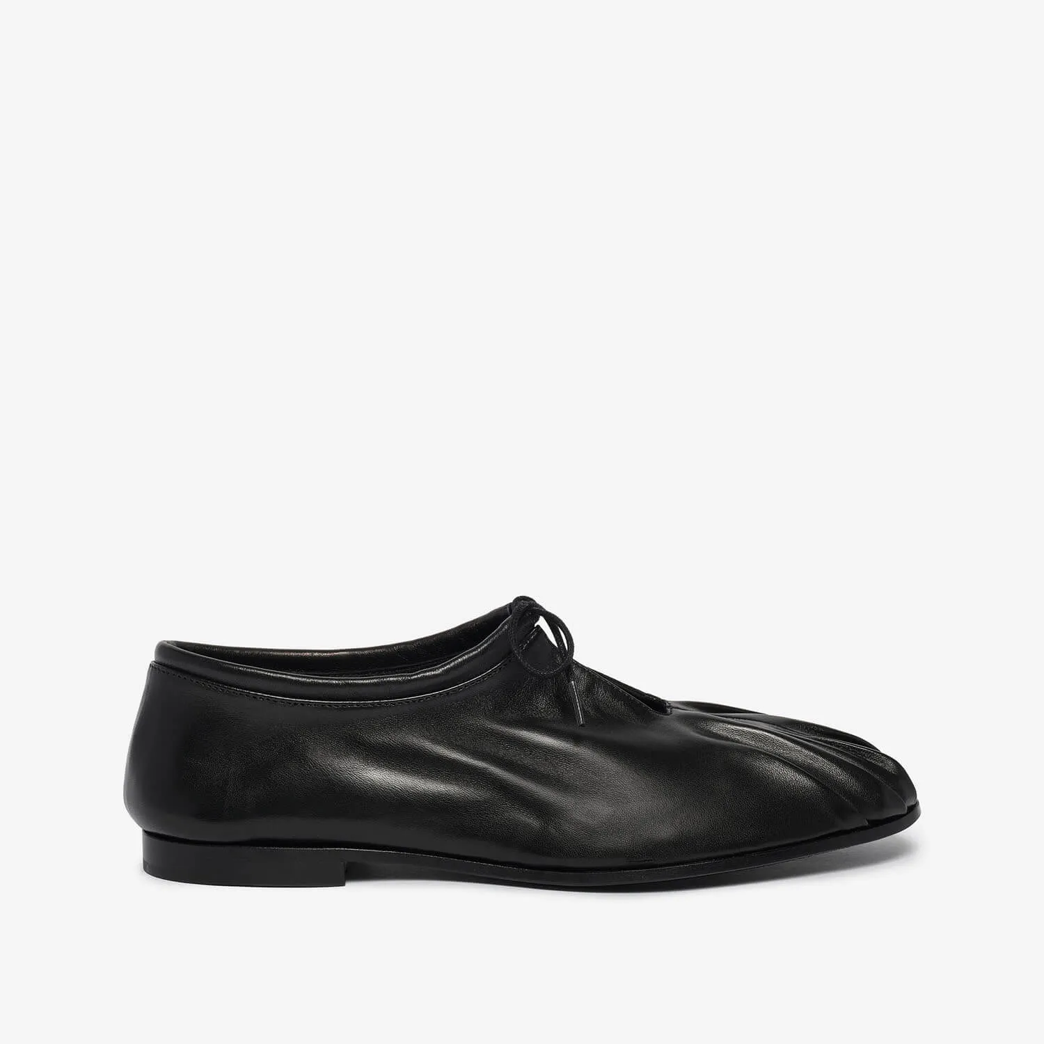 Stylish Womens Leather Ballet Flats - Comfortable Slip-On Shoes for Everyday Wear